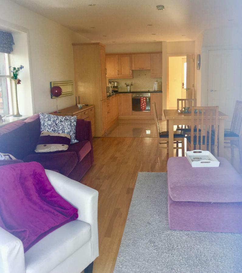 Curlew Apartment Knights Town 외부 사진